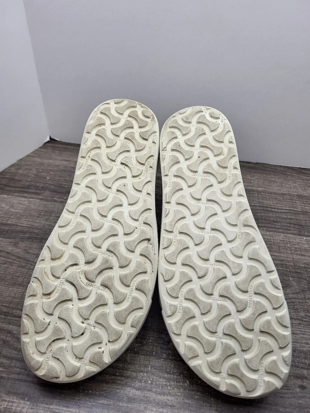 Birkenstock Oswego Shoes Casual White Leather Slip On  Sz 38EU Wms 7 US Narrow